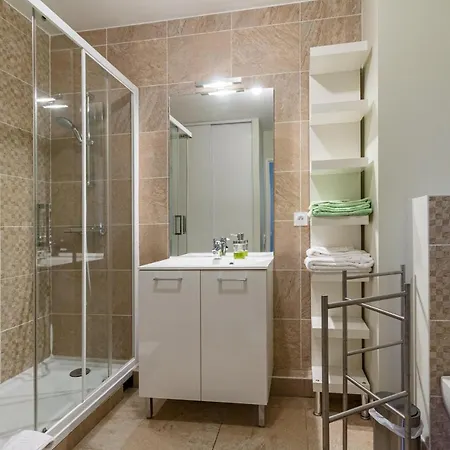 Egalite - Montmartre 펜션